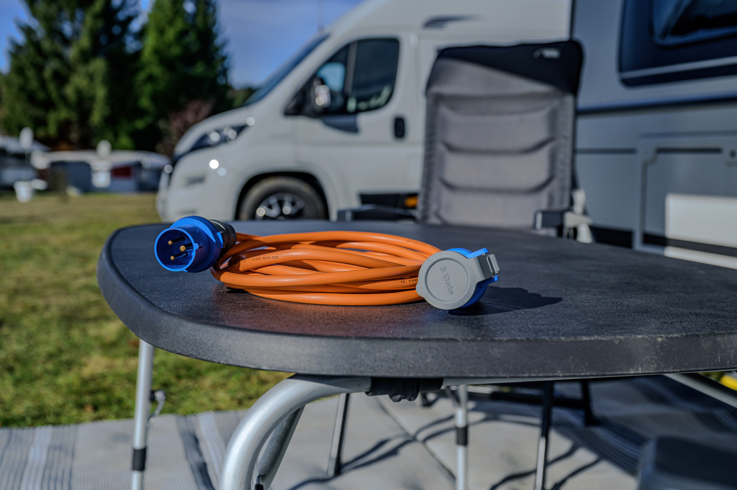 De juiste kabellengte op de camping