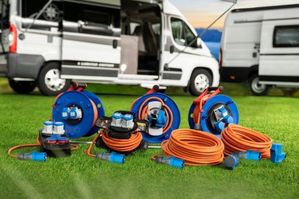 Stroom en licht voor kamperen: de beste uitrusting voor outdooravonturen met brennenstuhl®