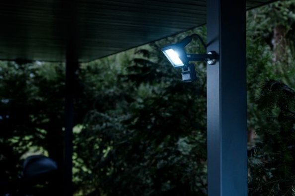 Led schijnwerper buiten